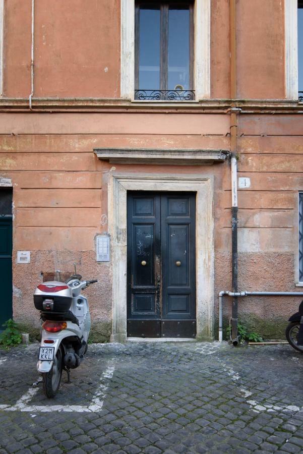 Apartmán Lovely With Garden In Vatican Museums Trastevere Řím Exteriér fotografie